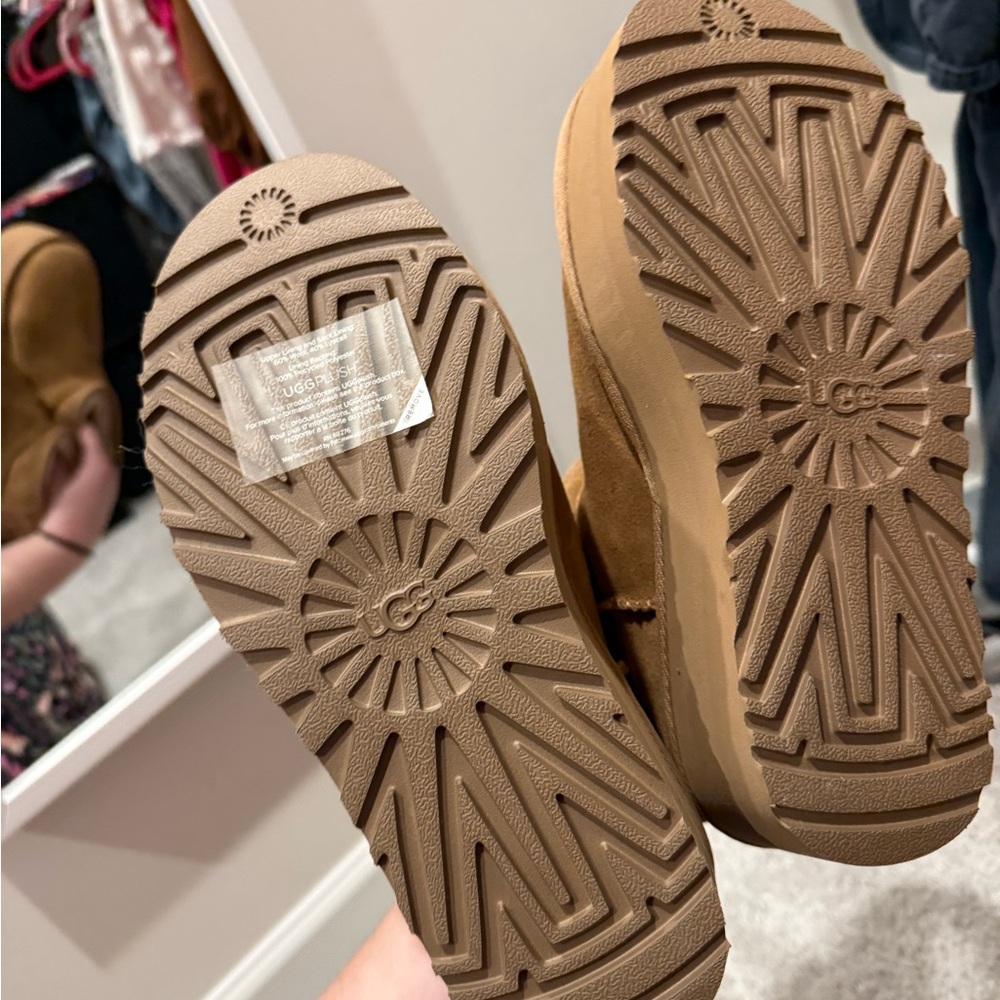 Ugg ultra mini platform boots - Picture 3 of 5